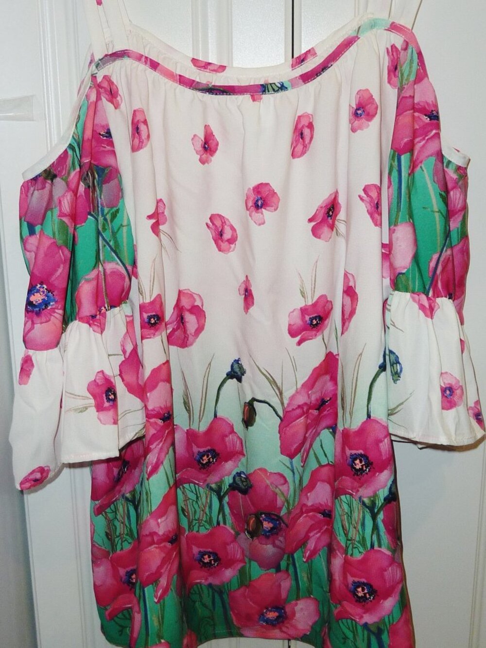 New SOL Gorgeous Cold Shoulder Vibrant Floral Tunic Top Size 3X